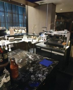 REEVO MERCHANT LOUNGE @ SKYPARK ONE CITY — 300@2x