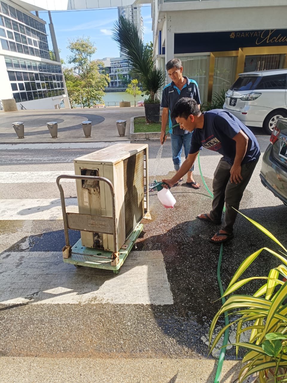 This write Indoor and outdoor aircond services throughout Klang Valley — WhatsApp Image 2026-08-13 at 11.43.02 PM (3)
