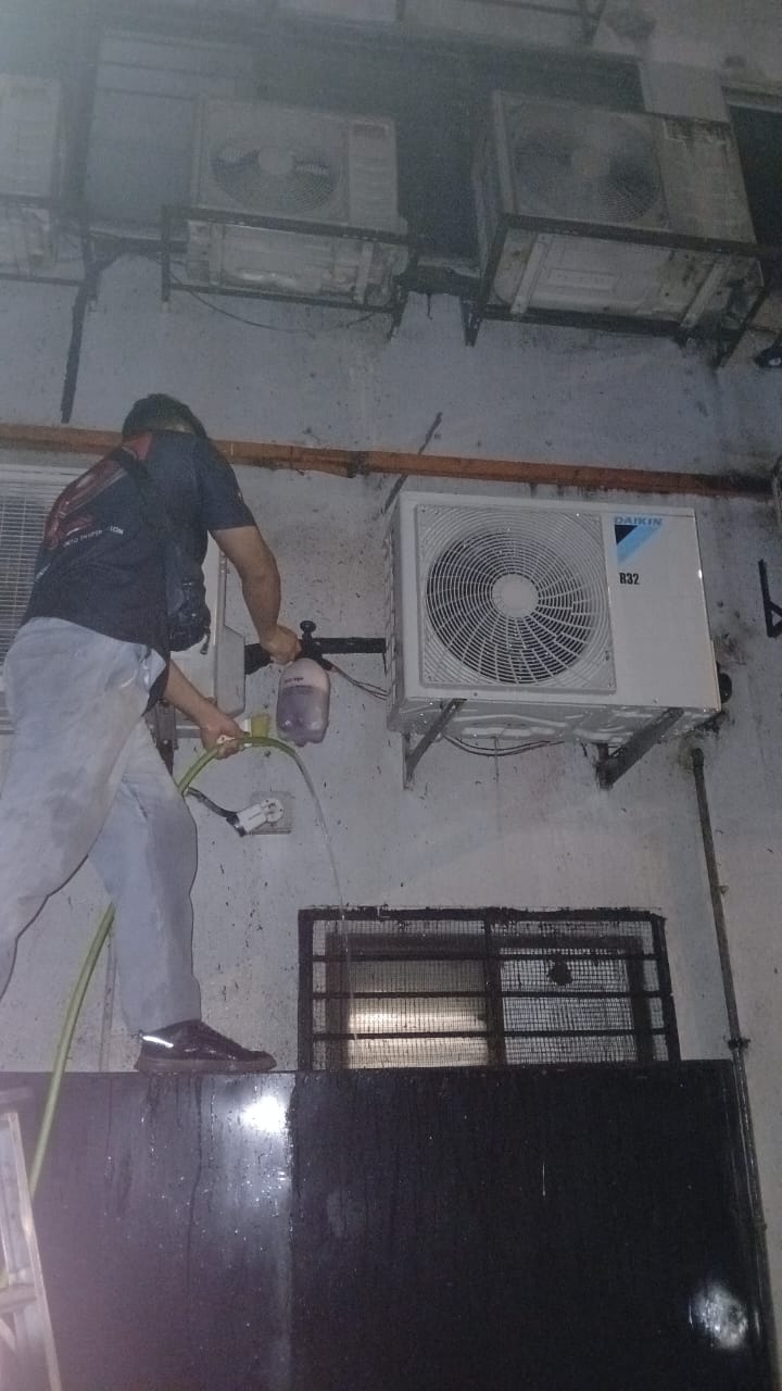 This write Indoor and outdoor aircond services throughout Klang Valley — WhatsApp Image 2026-08-13 at 11.43.05 PM (2)